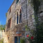 Marisari *