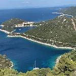 Marisari Villa