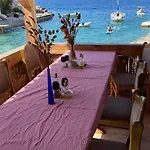 Marisari Villa
