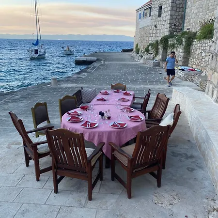 Marisari Villa Lastovo