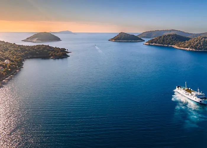 Willa Marisari Lastovo