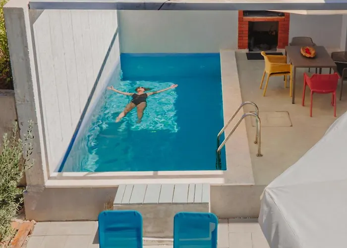 Marisari Willa Lastovo